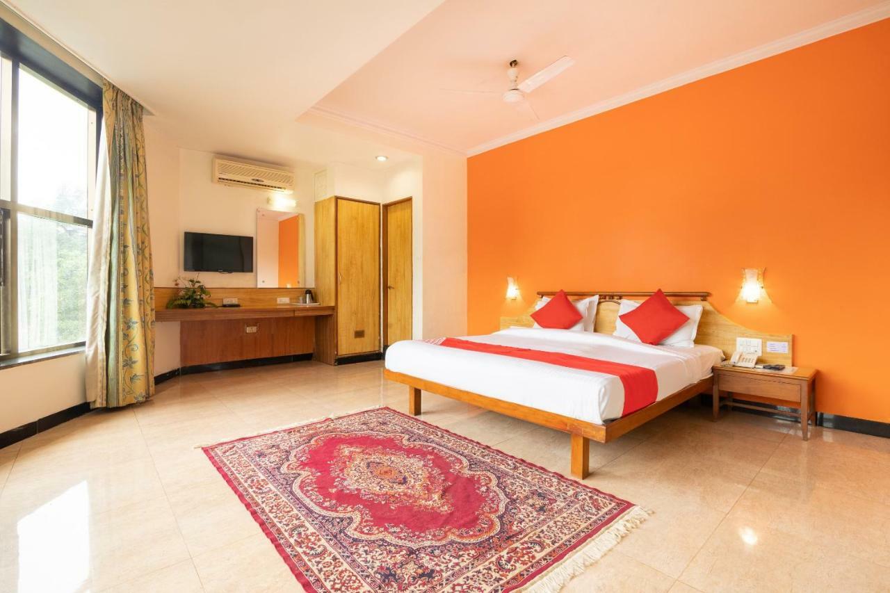 Oyo 44695 Hotel Mango Sawantwadi Exterior foto