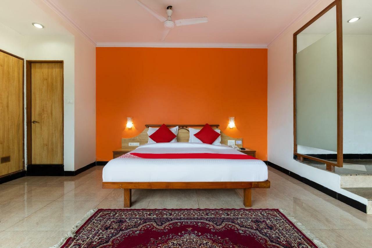 Oyo 44695 Hotel Mango Sawantwadi Exterior foto